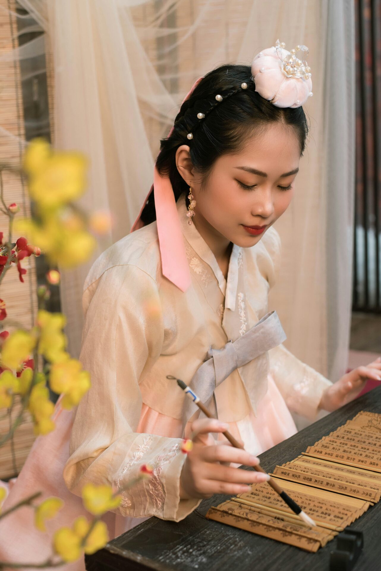 A woman in Hanbok